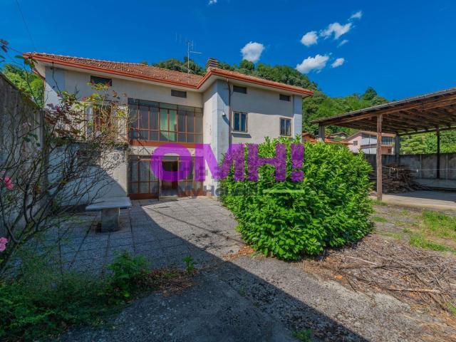 Villetta indipendente in vendita di 288 m² in Via Giuseppe Verdi, 24