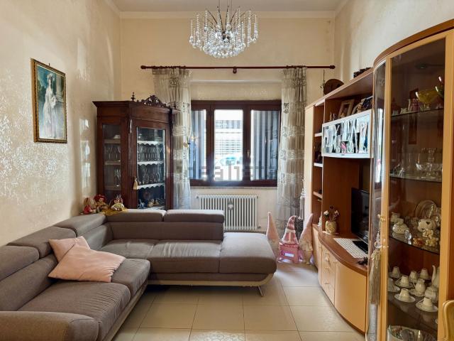 Villetta indipendente in vendita di 288 m² in Via Lepanto