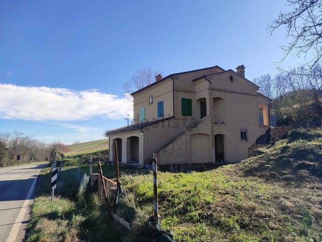 Villetta indipendente in vendita di 288 m² in Località Campana