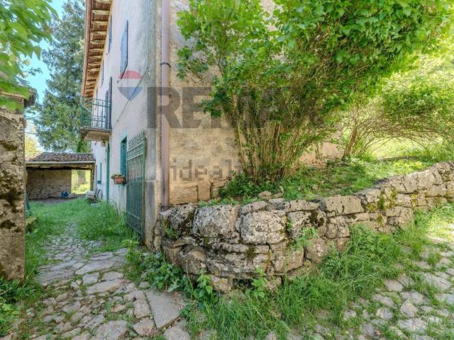 Villetta indipendente in vendita di 289 m² in Via Ca&apos  Bragos, 26