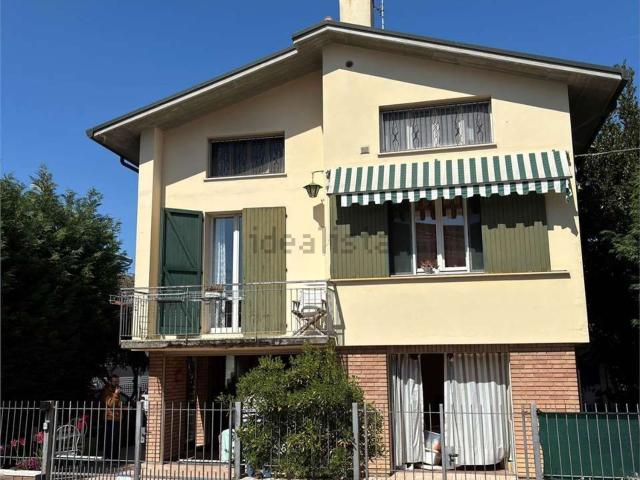 Villetta indipendente in vendita di 290 m²