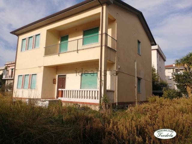 Villetta indipendente in vendita di 290 m²