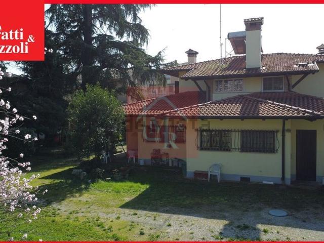 Villetta indipendente in vendita di 290 m² in Via Antonio Gramsci, 55