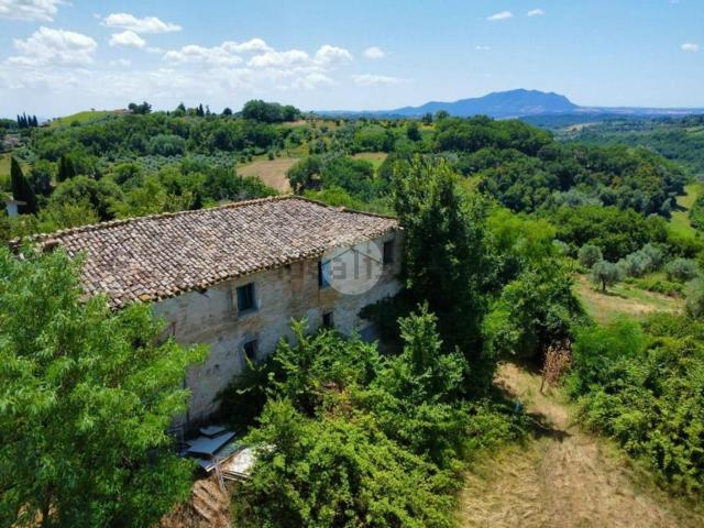 Villetta indipendente in vendita di 290 m² in Via Benedetti