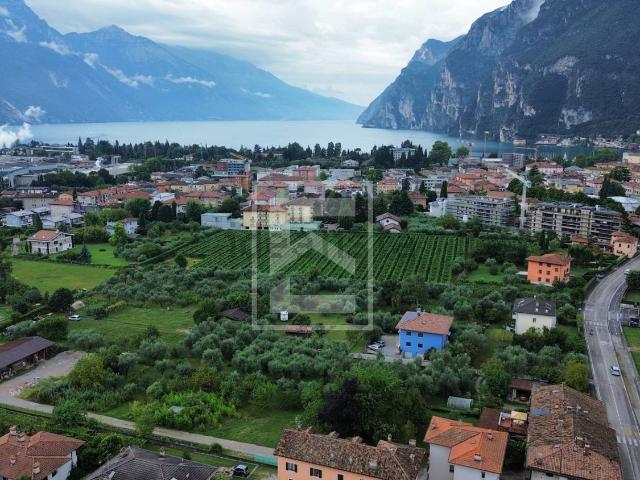 Villetta indipendente in vendita di 290 m² in Via Grez, 34