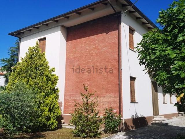 Villetta indipendente in vendita di 290 m² in Via Don Bramante Ligi