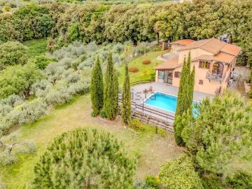 Villetta indipendente in vendita di 290 m² in Via degli Orti