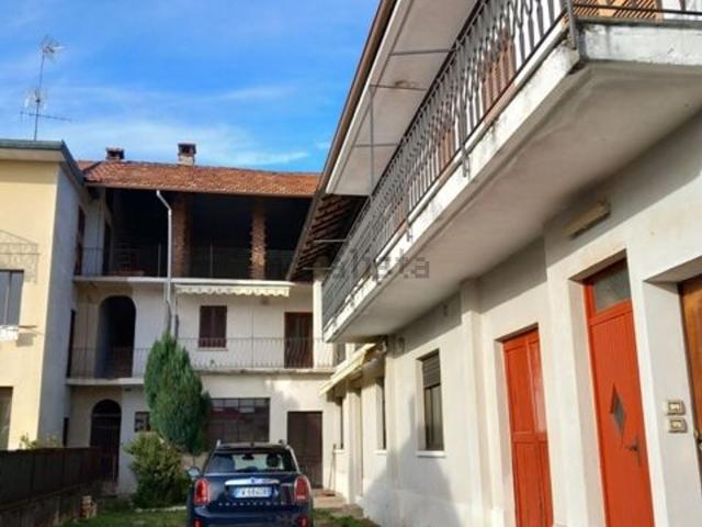Villetta indipendente in vendita di 290 m² in Via I Maggio