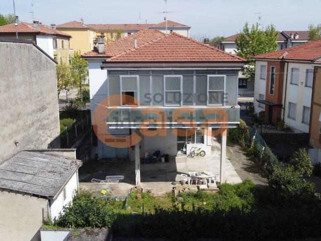 Villetta indipendente in vendita di 290 m² in Via Serravalle Libarna