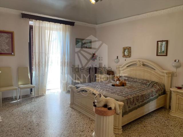 Villetta indipendente in vendita di 290 m² in Via Pozzarello, 13