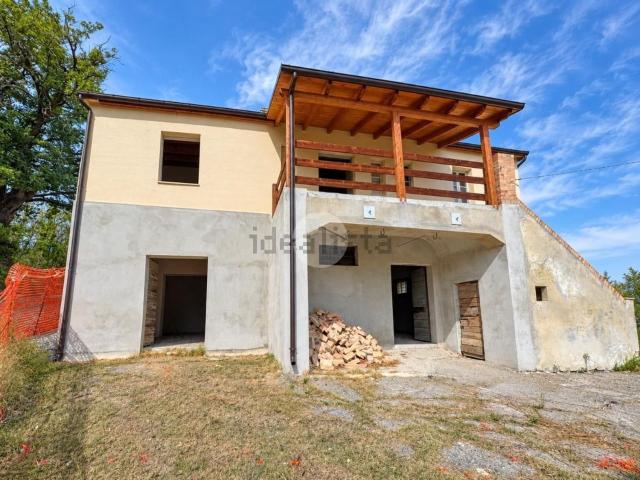Villetta indipendente in vendita di 290 m² in Via Vincenzo Pilotti