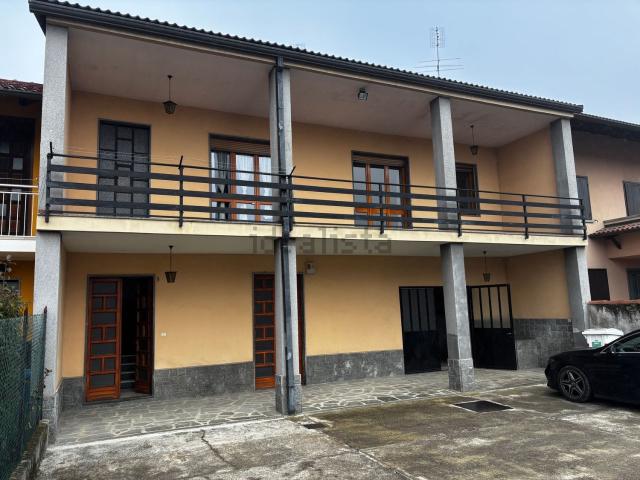 Villetta indipendente in vendita di 290 m² in Vicolo Monte Bianco, 5
