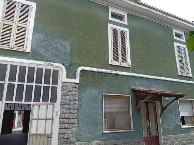 Villetta indipendente in vendita di 290 m² in Strada Provinciale 85, 24