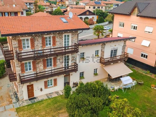 Villetta indipendente in vendita di 291 m² in Via Aurelio Godi, 46