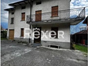 Villetta indipendente in vendita di 291 m² in Via Prona