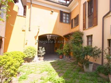 Villetta indipendente in vendita di 292 m² in Via della Chiesa, 3