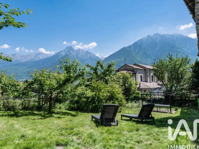 Villetta indipendente in vendita di 293 m² in Via del Sole