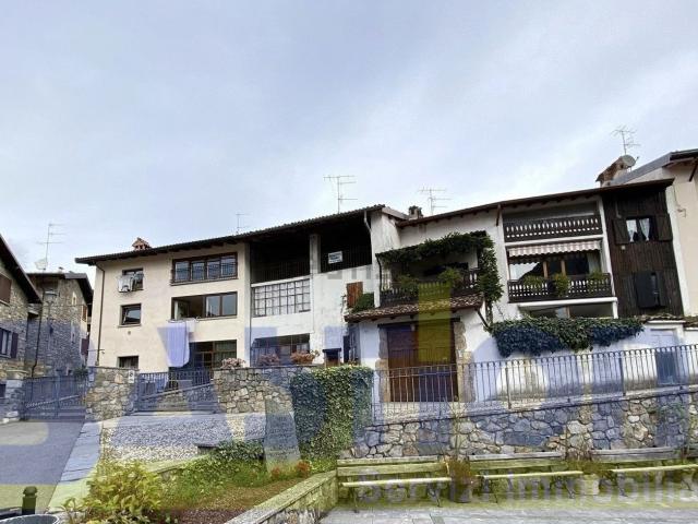 Villetta indipendente in vendita di 293 m² in Via risorgimento