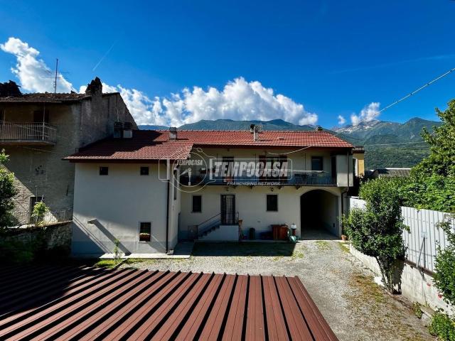Villetta indipendente in vendita di 295 m² in Via A. Abegg
