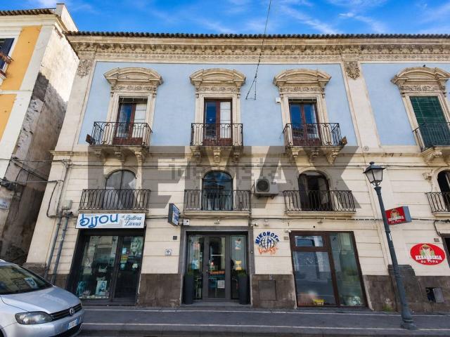 Villetta indipendente in vendita di 295 m² in Via Greco, 4