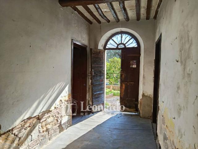 Villetta indipendente in vendita di 295 m² in Via Sarzanese Sud, 3201