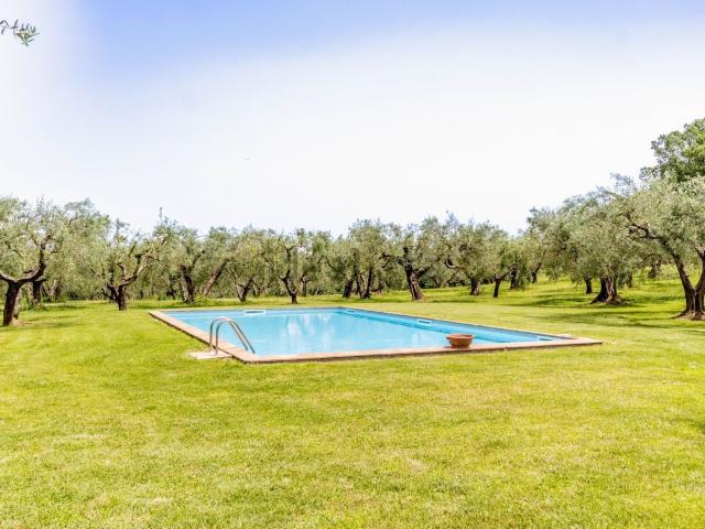 Villetta indipendente in vendita di 295 m² in Strada Comunale Fratta