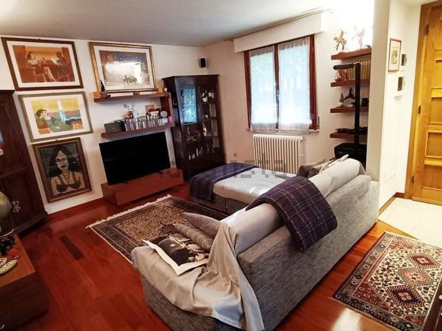Villetta indipendente in vendita di 296 m²