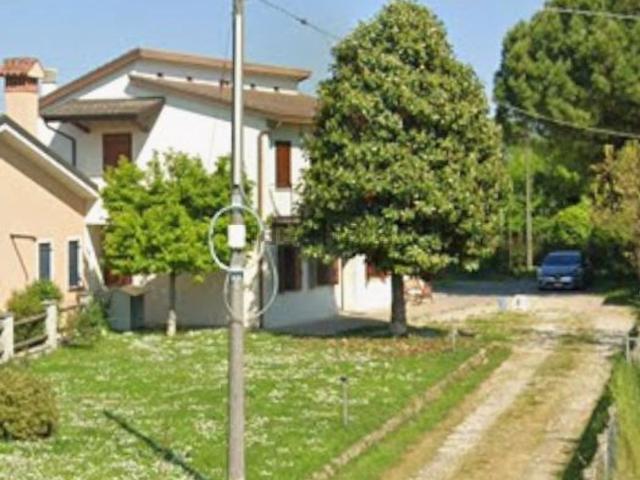Villetta indipendente in vendita di 296 m² in Via Cavaizza, 6