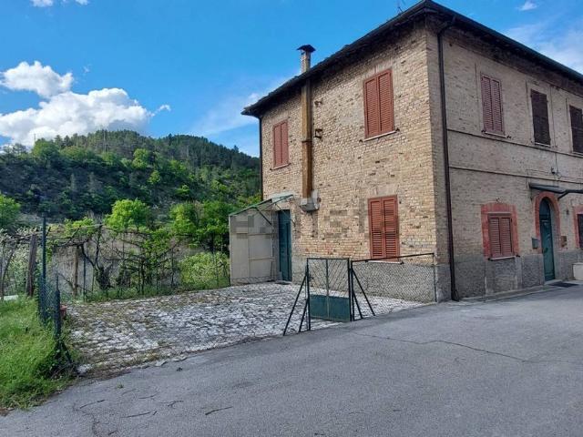 Villetta indipendente in vendita di 296 m² in Via Salaria Superiore, 149