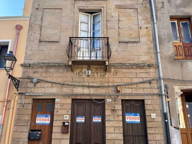 Villetta indipendente in vendita di 296 m² in Via Regina Margherita, 95