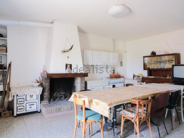 Villetta indipendente in vendita di 256 m² in Via Ca&apos  Bernardo, 3