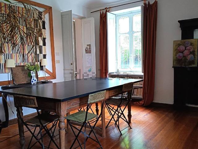Villetta indipendente in vendita di 298 m² in Via San Maurizio, 16