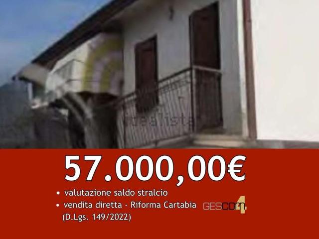 Villetta indipendente in vendita di 299 m² in Via Cavaizza