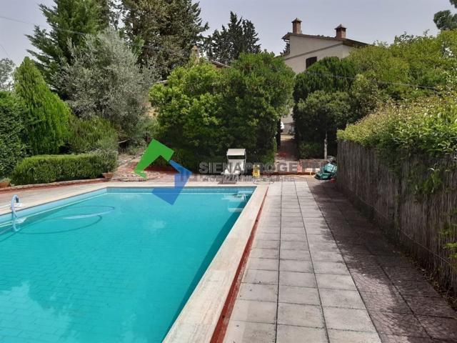 Villetta indipendente in vendita di 300 m²