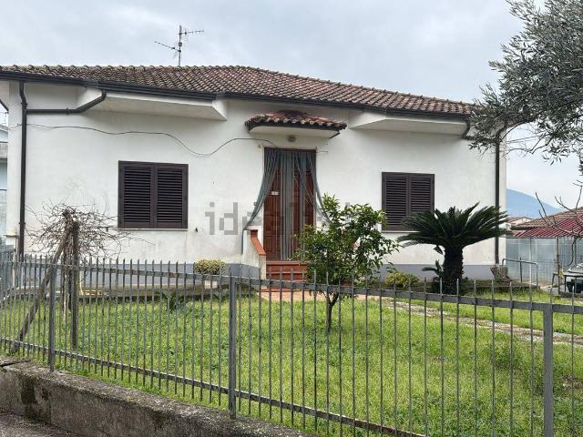 Villetta indipendente in vendita di 300 m²
