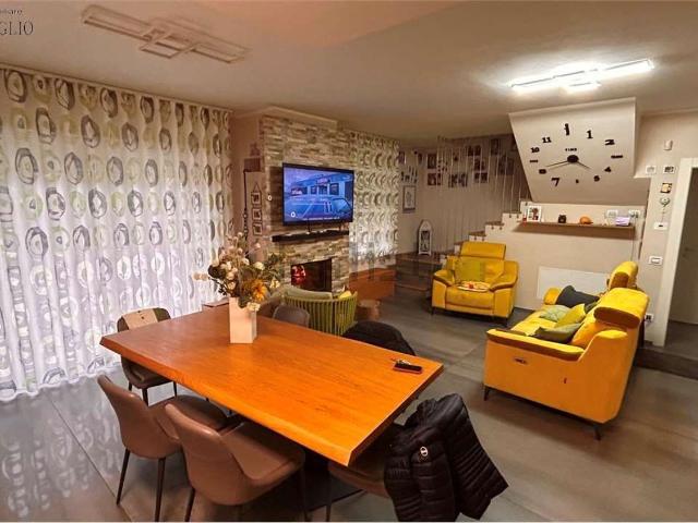 Villetta indipendente in vendita di 300 m²