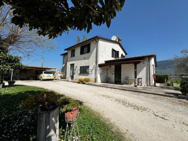 Villetta indipendente in vendita di 300 m²