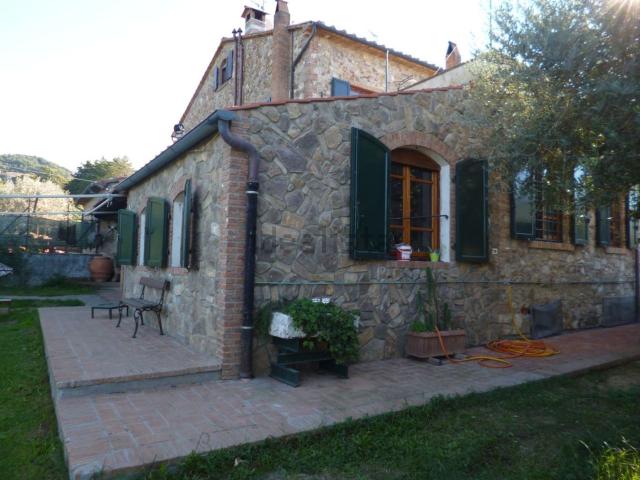 Villetta indipendente in vendita di 300 m²