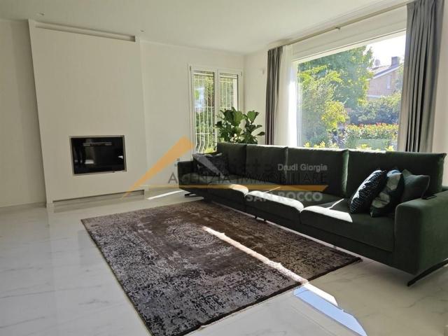 Villetta indipendente in vendita di 300 m²