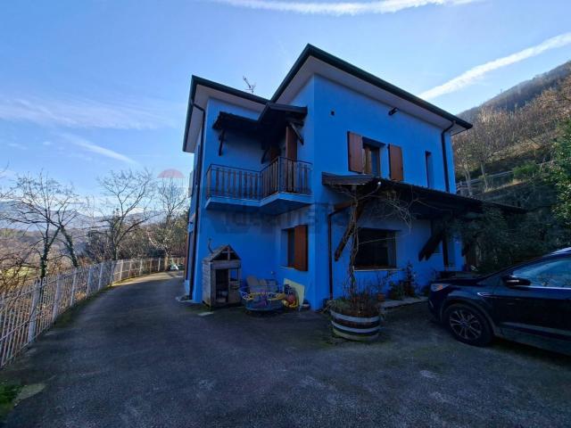 Villetta indipendente in vendita di 300 m²