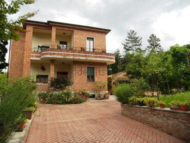 Villetta indipendente in vendita di 300 m²