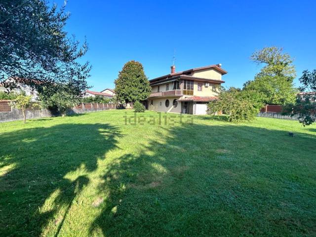 Villetta indipendente in vendita di 300 m²