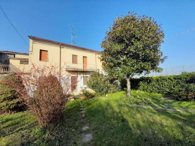 Villetta indipendente in vendita di 300 m²