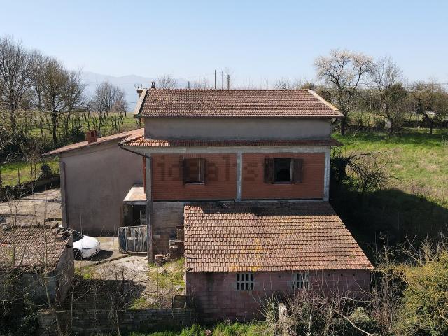 Villetta indipendente in vendita di 300 m² in Via Collacciano, 18