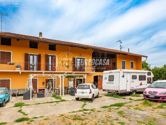 Villetta indipendente in vendita di 300 m² in Via Conte Margherio