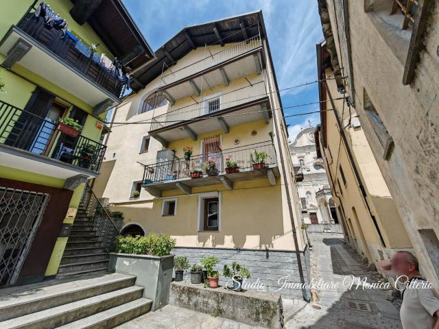 Villetta indipendente in vendita di 300 m² in Via Cavour, 3