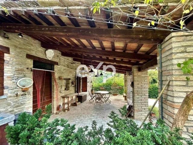 Villetta indipendente in vendita di 300 m² in Via Cà Lillina