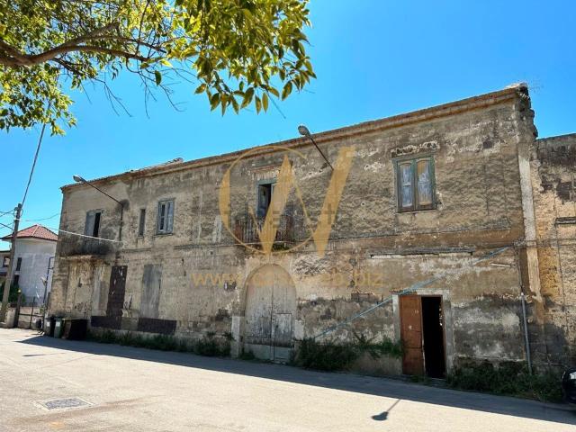 Villetta indipendente in vendita di 300 m² in Via Card. San Severino, 10