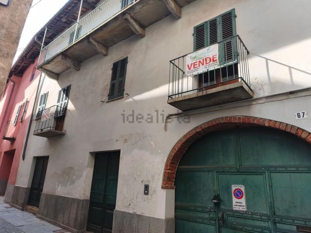 Villetta indipendente in vendita di 300 m² in Via Carle Costanzo, 67