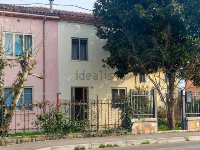Villetta indipendente in vendita di 300 m² in Via Casetta